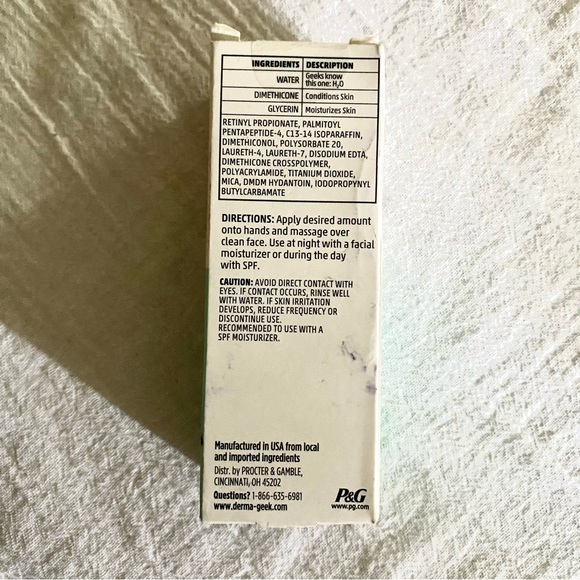 Derma Geek Smoothing Facial Serum Retinoid 0.3% 1.3 fl oz - Picture 3 of 4